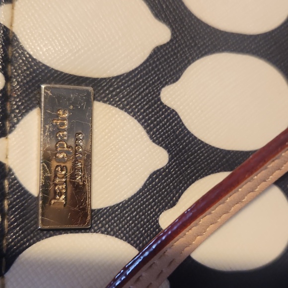 Kate Spade New York Large Wristlet EUC - Picture 6 of 8